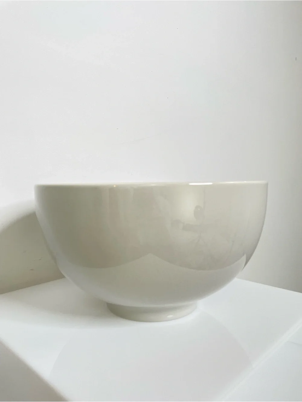 Home | Crate & Barrel Graedon Oversized Serving Bowl Neutral Stoneware | 10